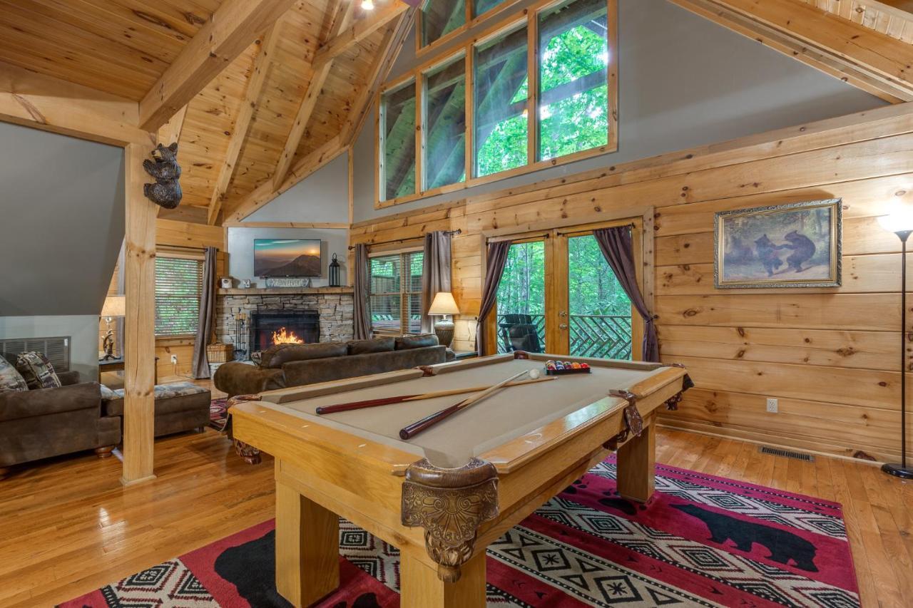 Above Ole Smokys Clouds Villa Gatlinburg Eksteriør billede